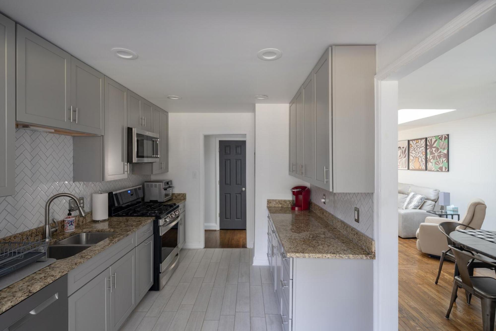 3Bed City Ranch Near Dtr 롤리 외부 사진