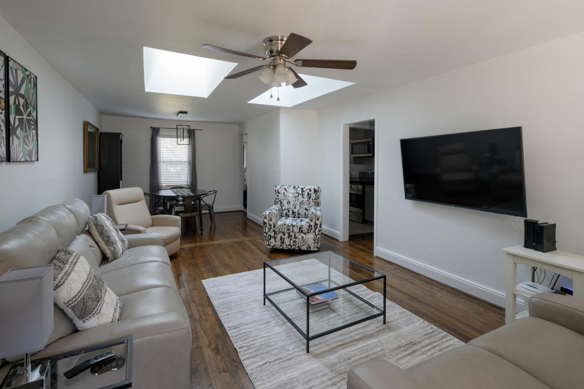 3Bed City Ranch Near Dtr 롤리 외부 사진